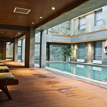 เดอะ คอร์ปอเรต โฮเต็ล แอนด์ คอนเวนชัน เซ็นเตอร์ Hotel อูลานบาตอร์ ภายนอก รูปภาพ