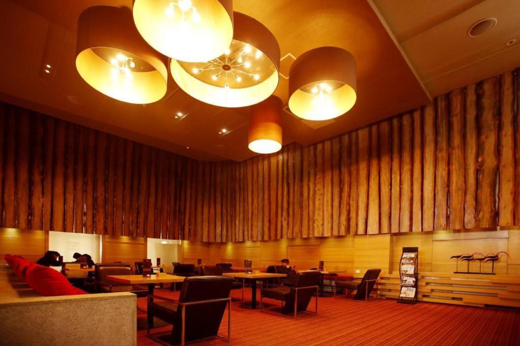 เดอะ คอร์ปอเรต โฮเต็ล แอนด์ คอนเวนชัน เซ็นเตอร์ Hotel อูลานบาตอร์ ภายนอก รูปภาพ