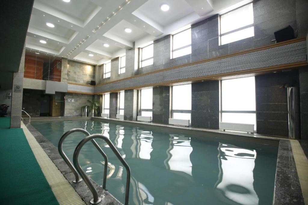 เดอะ คอร์ปอเรต โฮเต็ล แอนด์ คอนเวนชัน เซ็นเตอร์ Hotel อูลานบาตอร์ ภายนอก รูปภาพ